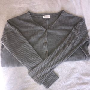Grey long sleeve sweater only worn 2 times!